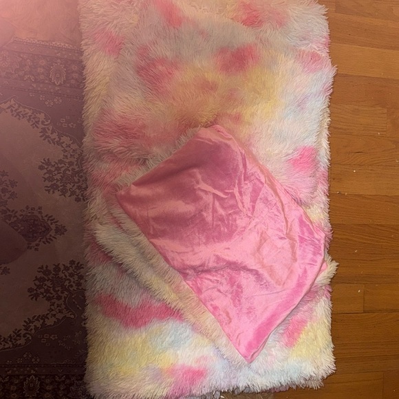 FULL GIRLS COMFORTER - Picture 1 of 5